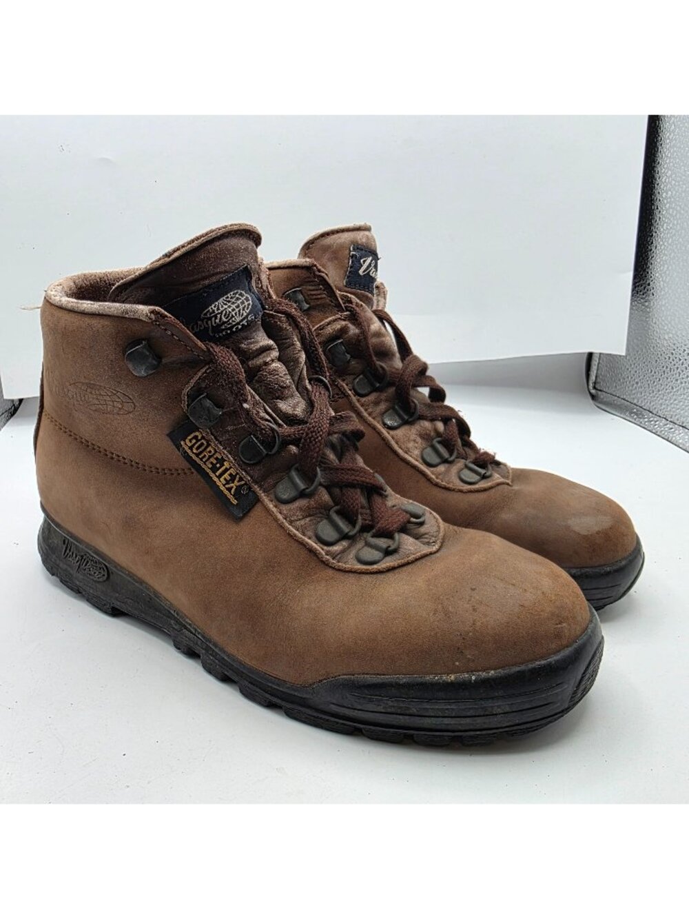 Vasque Skywalk Gore-Tex Women’s Size 6.5 Hiking Boots Brown Leather Waterproof